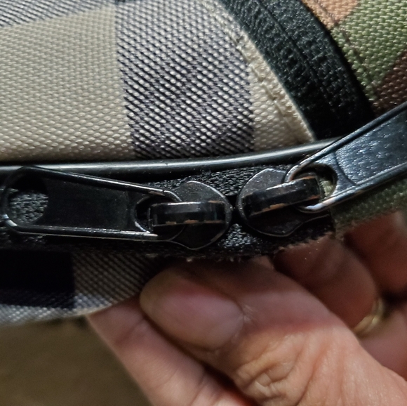 Wilderness Kavu Set Paxton Pack & Clutch n Go - Picture 6 of 8